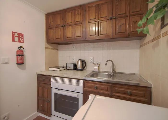 Alfama Historical Ii By Homing Lisbon