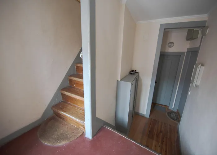 Alfama Historical Ii By Homing Daire